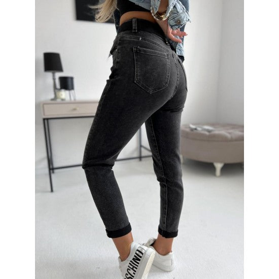 Womans Gray Jeans with a belt by ToroModa  https://www.toromoda.com/products/womans-gray-jeans-with-a-belt  Introducing our latest addition Women's Denim Jeans. These jeans are a perfect blend of style and versatility, designed to elevate your wardrobe to new heights.