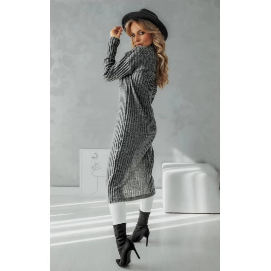 Long women's cardigan Maya by ToroModa  https://www.toromoda.com/products/womans-long-cardigan-maya  A lovely long cardigan with a clean silhouette and a beautiful button fastening.Material: kniteOrigin: ToroModa