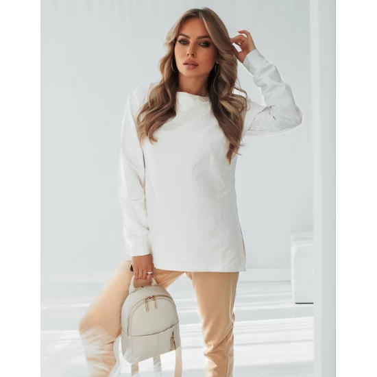 Women's three-piece set Anelia Lilac  https://www.toromoda.com/products/womens-three-piece-set-anelia-lilac  Amazing set of white blouse, sweatpants with elastic waist and cuffs and two active pockets and a beautiful sleeveless vest blouse with large slits