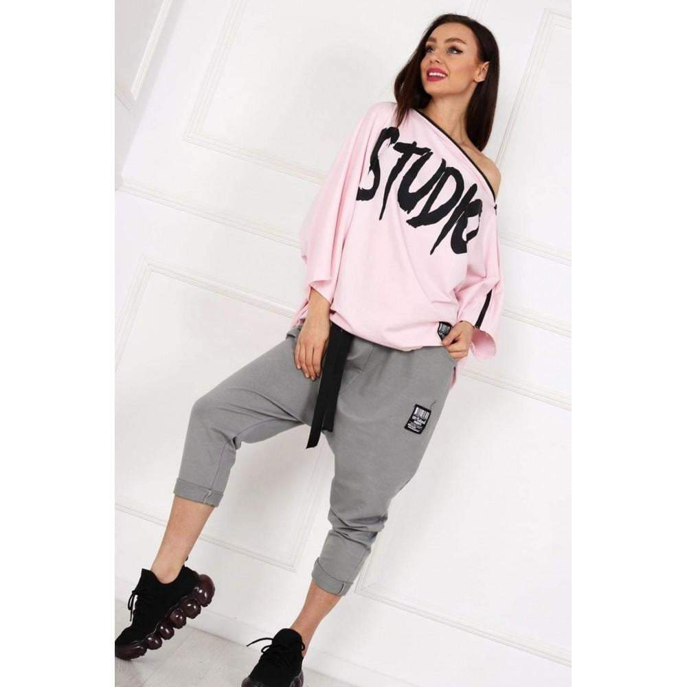 Pink and Gray Active wear Set Studio  https://www.toromoda.com/products/two-pieces-set  Two Piece Set top +pantsSoft and cuteExcellent qualitiesTrue sizesCold wash and drySize: S, M, L, XL, XXL