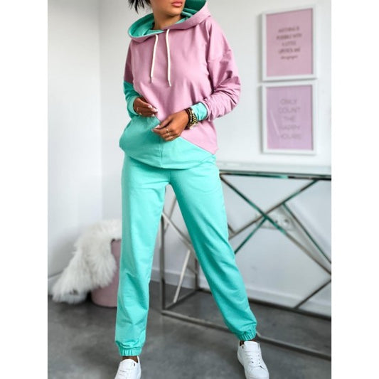 Set Jadore Mint with elastic at the waist and legs  https://www.toromoda.com/products/women's-set-jadore-mint  Sports set in two parts: sweatshirt with a hood and a kangaroo pocket and sports pants with elastic at the waist and legs.Beautiful, fresh colors.Fabric: cotton with elastaneMade in Bulgaria ToroModa
