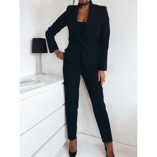 Classic suit in black Sharon