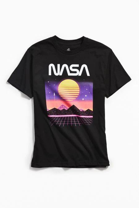Men's T-Shirt NASA Electro Landscape - ToroModa  https://www.toromoda.com/products/mens-t-shirt-nasa-electro-landscape  Men's t-shirt with a round neckline and a loose fit. The material of the T-shirt is extremely soft and provides maximum comfort during summer days.100% cotton