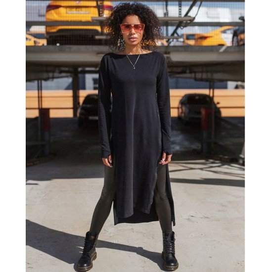 Woman's Long dress with zips in black  https://www.toromoda.com/products/womans-long-dress-with-zips-black  Long Tunic Dress with open Sides Zips in black. Comfortable everyday dress Fabric: cotton and elastane Origin: Bulgaria.