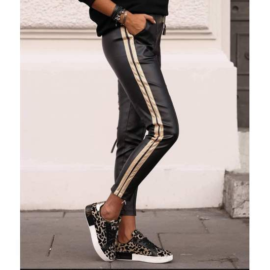 Leather leggings  https://www.toromoda.com/products/leather-leggings  Our bestseller made of eco leather, elastic waist and active ties. Suitable for both everyday use and more formal occasions. Combines well with sporty and elegant shoesSizes: from C to XXLFabric: eco leatherOrigin: Bulgaria EU.