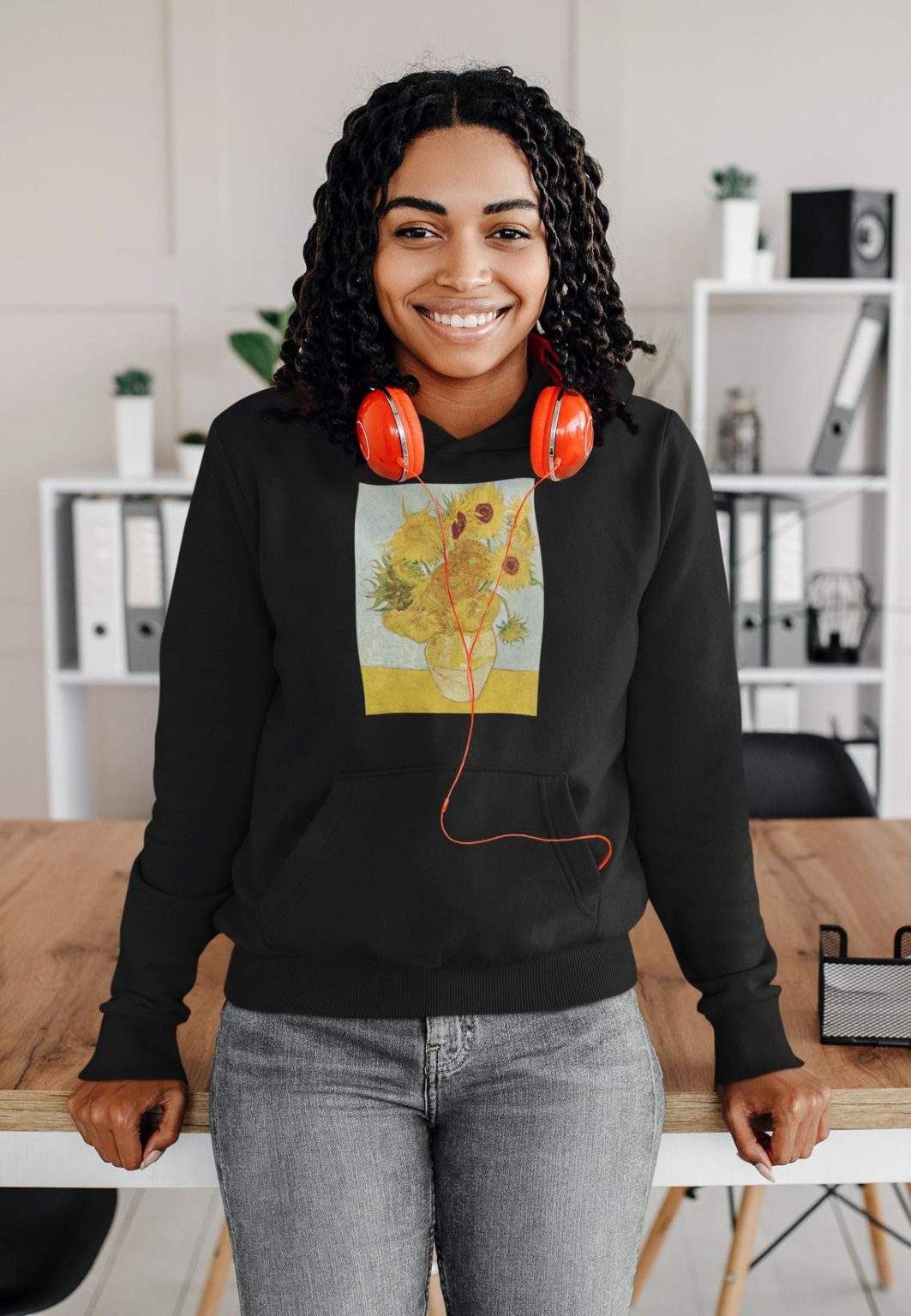 Women's Hoodie Sunflower Vase - ToroModa  https://www.toromoda.com/products/womens-hoodie-sunflower-vase-1  The hoodie have light cotton wool on the inside.The hoodie are extremely soft and provide maximum comfort and warmth during winter days.They are made of 100%.